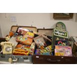 A QUANTITY OF MAINLY CHILDREN'S TOYS AND GAMES TO INCLUDE PLAYDOH ANIMAL FARM, PUZZLE CLOCK ETC.