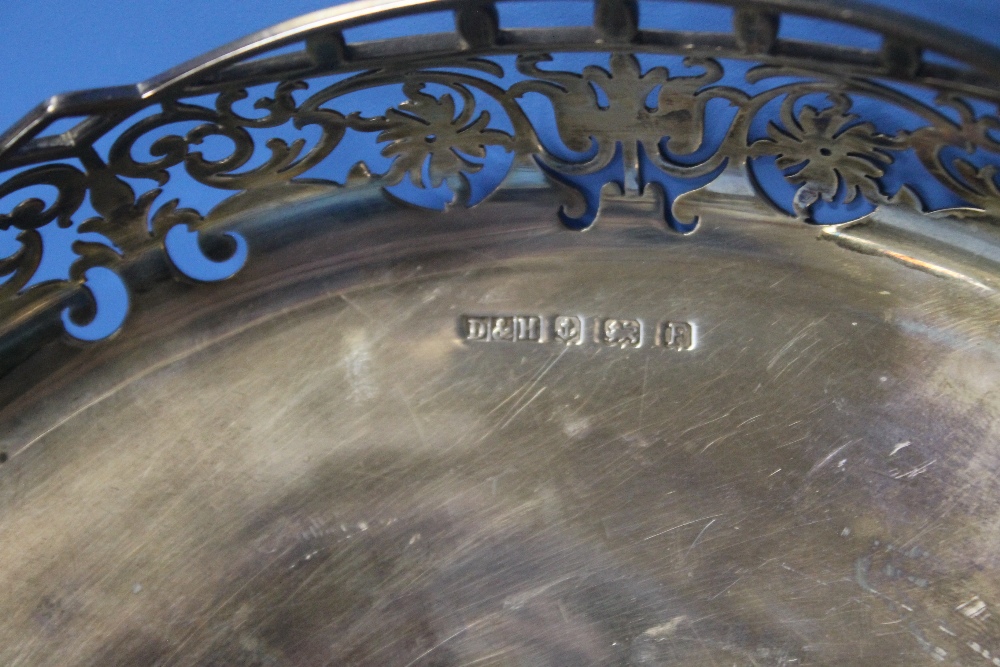 A HALLMARKED SILVER BOWL, W APPROX. 490 g - Image 2 of 2