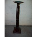 AN ANTIQUE MAHOGANY PLANT DISPLAY STAND