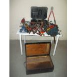 A SELECTION OF TOOLS, A MACALLISTER CORDLESS DRILL AND A WOODEN TOOL BOX
