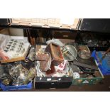 THREE TRAYS OF COLLECTABLES TO INCLUDE CLOCK PARTS, VINTAGE LAMPS ETC. (TRAYS NOT INCLUDED)