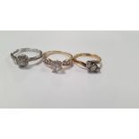 A 9 CT GOLD LADIES DRESS RING WITH TWO OTHER DRESS RINGS (3)