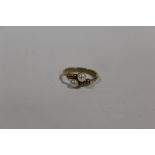 A HALLMARKED 9 CARAT GOLD TWIN PEARL SET DRESS RING