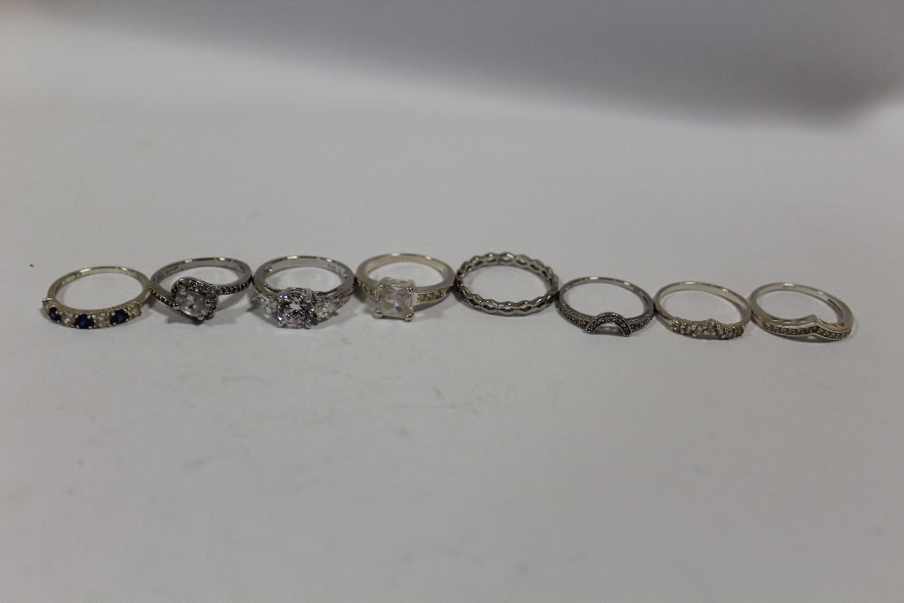 EIGHT SILVER DRESS RINGS TO INCLUDE GEM SET EXAMPLES, APPROX WEIGHT 16.6G