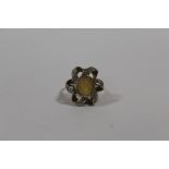 A HALLMARKED 9 CARAT GOLD DRESS RING SET WITH A CITRINE SIZE N APPROX WEIGHT - 4.8G