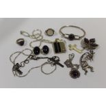 A COLLECTION OF STERLING SILVER AND WHITE METAL JEWELLERY TO INCLUDE AMETHYST EXAMPLES, PENDANTS,