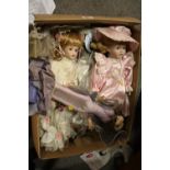 A LARGE QUANTITY OF ASSORTED DOLLS
