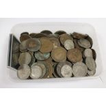 A TUB OF ASSORTED VINTAGE COINAGE