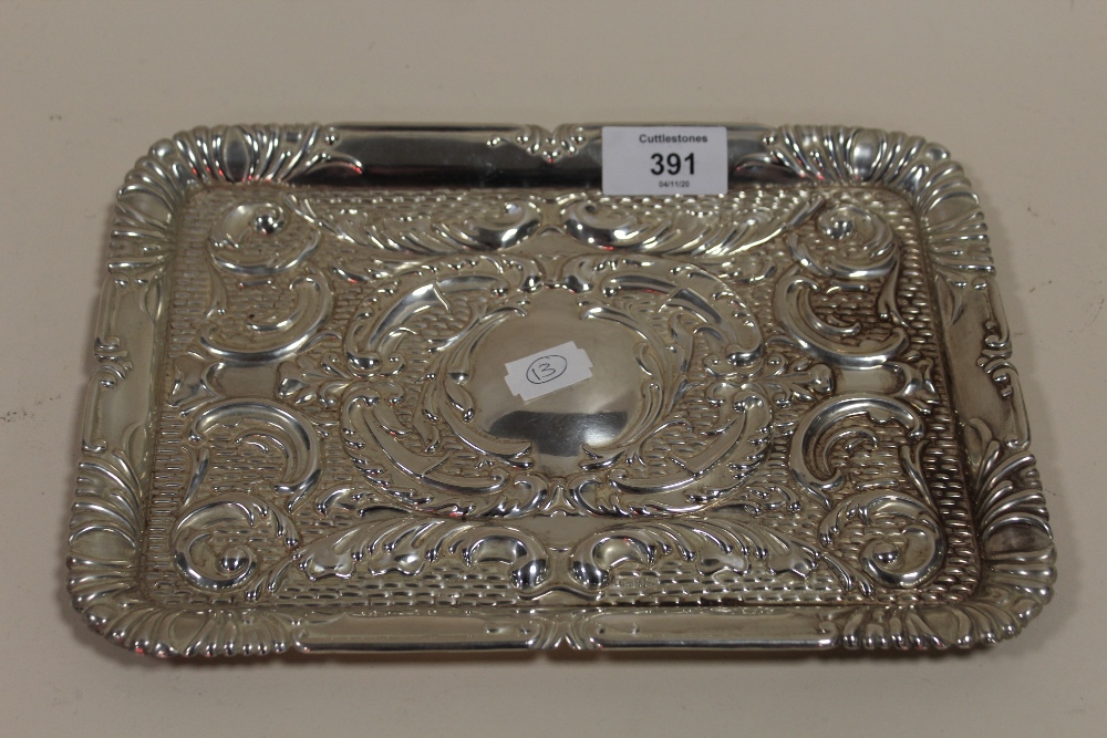 A HALLMARKED SILVER SERVING TRAY APPROX WEIGHT - 275.7G