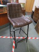 A SINGLE LEATHER QUILTED STYLE BAR STOOL