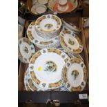 A TRAY OF ROYAL ALBERT KNOTTY PINE DINNERWARE TO INCLUDE DINNING PLATES, MEAT PLATES ETC