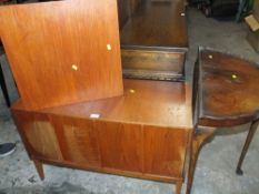 A RETRO TEAK MUSIC CABINET WITH CONCERTINA DOORS H-61 CM W-93 CM WITH A HALF MOON TABLE AND TEAK