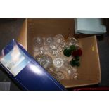 A BOX OF VINTAGE GLASSWARE TO INCLUDE A DRINKING GLASS SET