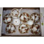 A TRAY OF ROYAL ALBERT OLD COUNTRY ROSES CHINA TO INCLUDE A TEAPOT