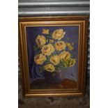 A GILT FRAMED STILL LIFE OIL ON BOARD DEPICTING YELLOW ROSES IN A VASE SIGNED J W GITTINGS