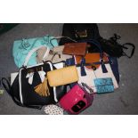 A COLLECTION OF LADIES HANDBAGS TO INCLUDE MODA EXAMPLES