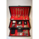 A JEWELLERY BOX AND CONTENTS