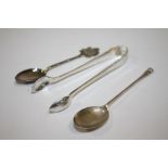 TWO HALLMARKED SILVER TEASPOONS, TOGETHER WITH A PAIR OF HALLMARKED SILVER SUGAR TONGS APPROX WEIGHT