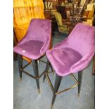 A PAIR OF MODERN PURPLE UPHOLSTERED BAR STOOLS (2)