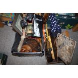 A TRAY OF TREEN AND COLLECTABLES TO INCLUDE A PAIR OF BINOCULARS, SERVING TRAYS ETC
