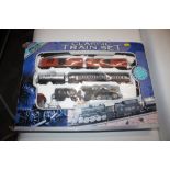 A COLLECTION OF MODEL RAILWAY ITEMS TO INCLUDE A TRI-ANG HORNBY FLYING SCOTSMAN SET, R2245