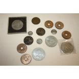 A SMALL QUANTITY OF VINTAGE AND ANTIQUE COINS TO INCLUDE SIX PENCES