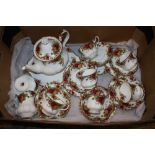 A TRAY OF ROYAL ALBERT OLD COUNTRY ROSES CHINA TO INCLUDE A TEAPOT