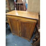 A VINTAGE OAK TWO DRAWER WASHSTAND WITH ENAMEL BOWL H-92 W-77 CM