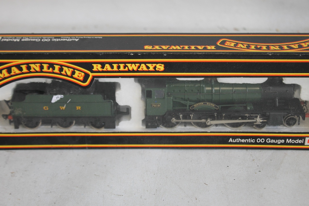 THREE BOXED MAINLINE STEAM LOCOMOTIVES AND TENDERS 'OO GAUGE', including GWR Manor Class (4-6-0) - Image 4 of 4