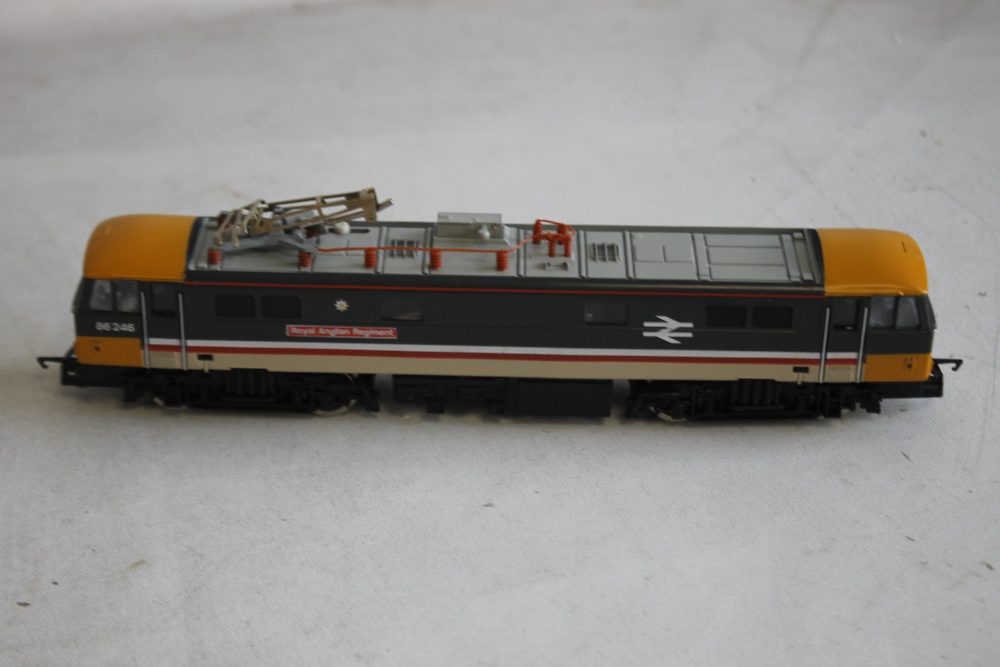 FOUR BOXED HORNBY LOCOMOTIVES to include R.800 BR Class 86 Electric, R.324 Lady Godiva Patriot Class - Image 4 of 5