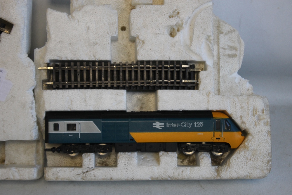 A HORNBY INTERCITY 125 SET to include track, locomotive and one carriage. - Image 3 of 3