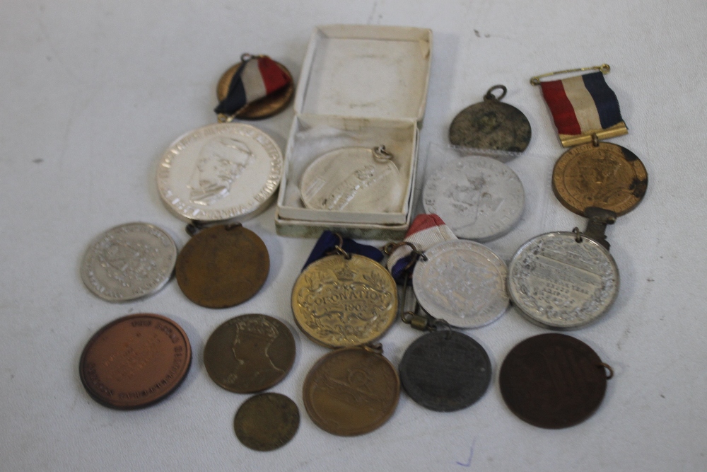 A COLLECTION OF ASSORTED MEDALS, to include Royalty medals (some Leicester related) KLM Airlines