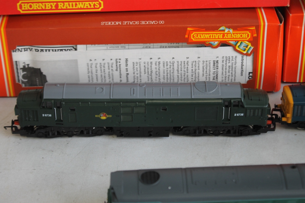 FOUR BOXED HORNBY DIESEL LOCOMOTIVES to include R.074 Hymek, R.072 BR Class 25 Green, R.347 BR Class - Image 2 of 5