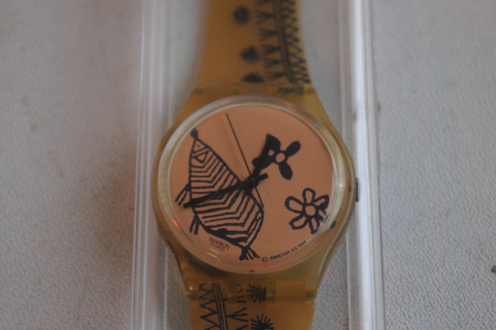 FOUR VINTAGE SWATCH WATCHES, together with various Swatch boxes - Image 2 of 5