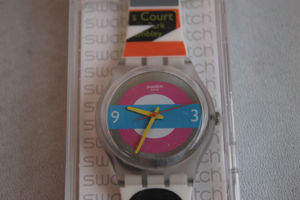 FOUR VINTAGE SWATCH WATCHES, together with various Swatch boxes - Image 4 of 5