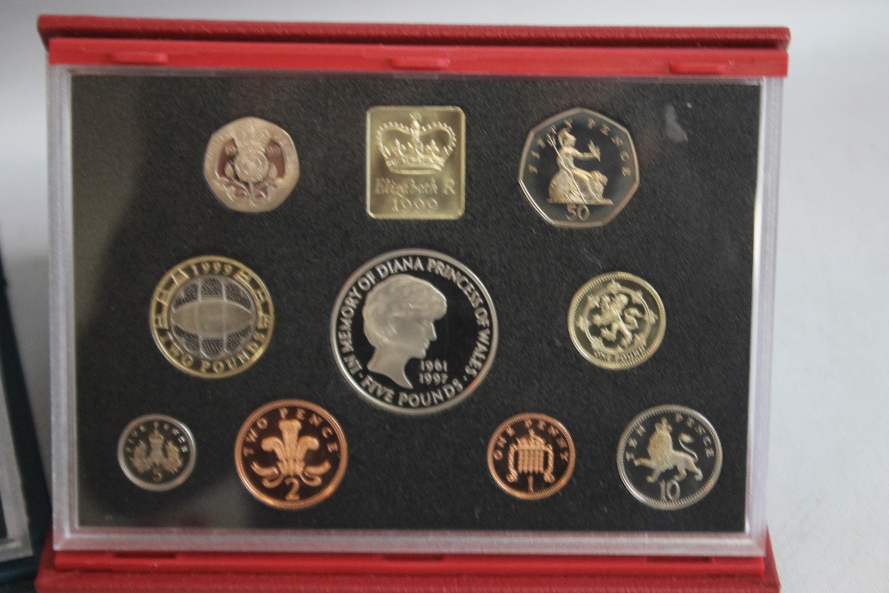 ROYAL MINT UK PROOF SETS, Red De-Luxe 1999 (includes Princess Diana Five pounds) and Blue sets - Image 2 of 3