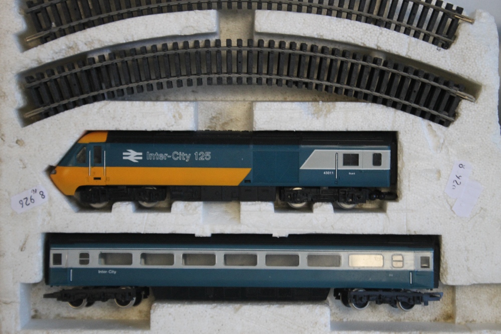 A HORNBY INTERCITY 125 SET to include track, locomotive and one carriage. - Image 2 of 3