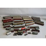 A BOX CONTAINING 22 DUBLO RAILWAY CARRIAGES 'OO GAUGE', and twenty pieces of Hornby Rolling Stock.