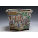 A ORNATELY DECORATED HEXAGONAL CHINESE JARDINIERE, W 28 cm, A/F