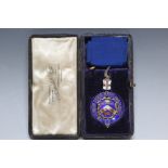 A BOXED MASONIC JEWEL 1904, Dia 4 cm