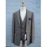 A MARC DARCY VINTAGE STYLE THREE PIECE VINTAGE STYLE BOYS SUIT SIZE 13R, new with tags