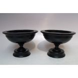 DAVID LINLEY OF LONDON - A PAIR OF SMALL TURNED EBONY FOOTED BOWL, H 15 cm, Dia. 10.5 cm (2)