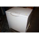 A ZANUSSI CHEST FREEZER