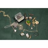 A COLLECTION OF JEWELLERY TO INCLUDE CUFFLINKS, SILVER RING ETC.