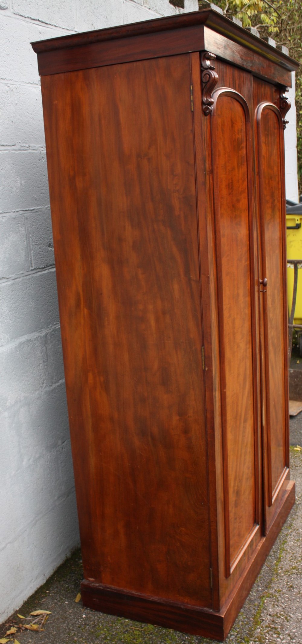 A 19TH CENTURY TWIN DOOR WARDROBE OF SMALL PROPORTIONS, the twin doors opening ti a hanging rail and - Image 4 of 6