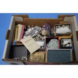 A BOX OF ASSORTED COSTUME JEWELLERY