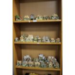 A LARGE QUANTITY OF LILLIPUT LANE COTTAGES