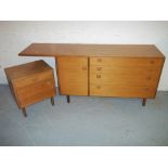 A RETRO TEAK SIDEBOARD DRESSER UNIT