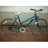 A LADIES 5 SPEED RALEIGH BICYCLE