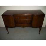 A BURR WALNUT SIDEBOARD MADE BY HEIRLOOM, L 139 CM